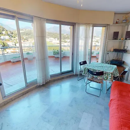 Apartman Agreable 2p Dernier Etage Avec Immense Terrasse Et Parking Prive - Fr-1-196-390 *