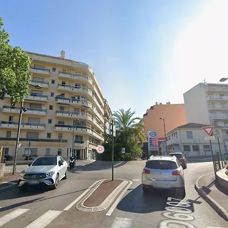 Agreable 2p Dernier Etage Avec Immense Terrasse Et Parking Prive - Fr-1-196-390 Apartman Roquebrune-Cap-Martin